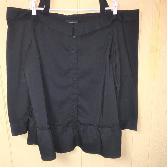 Lane Bryant Tops - 💜3/25💜 NEW Lane Bryant SEXY Cold Shoulder TOP